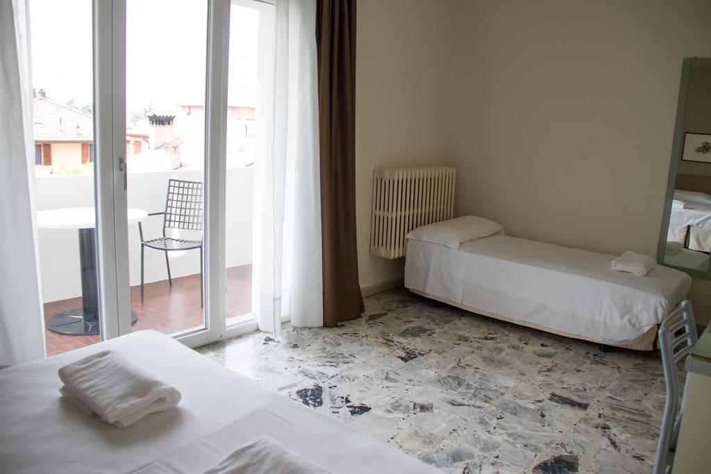 Hotel Arianna Ιζέο Δωμάτιο φωτογραφία