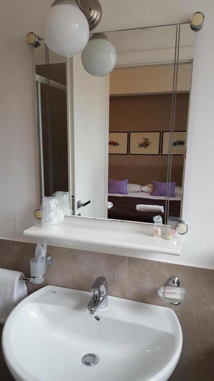 Hotel Arianna Ιζέο Εξωτερικό φωτογραφία